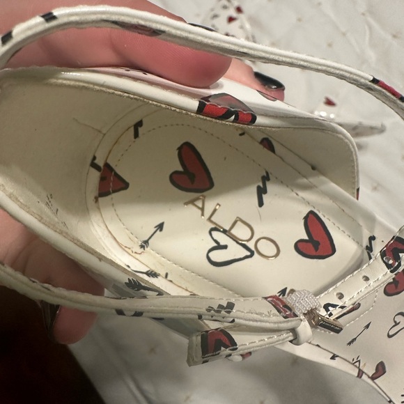 NEVER WORN- Cute heart heels from Aldo - Picture 4 of 9